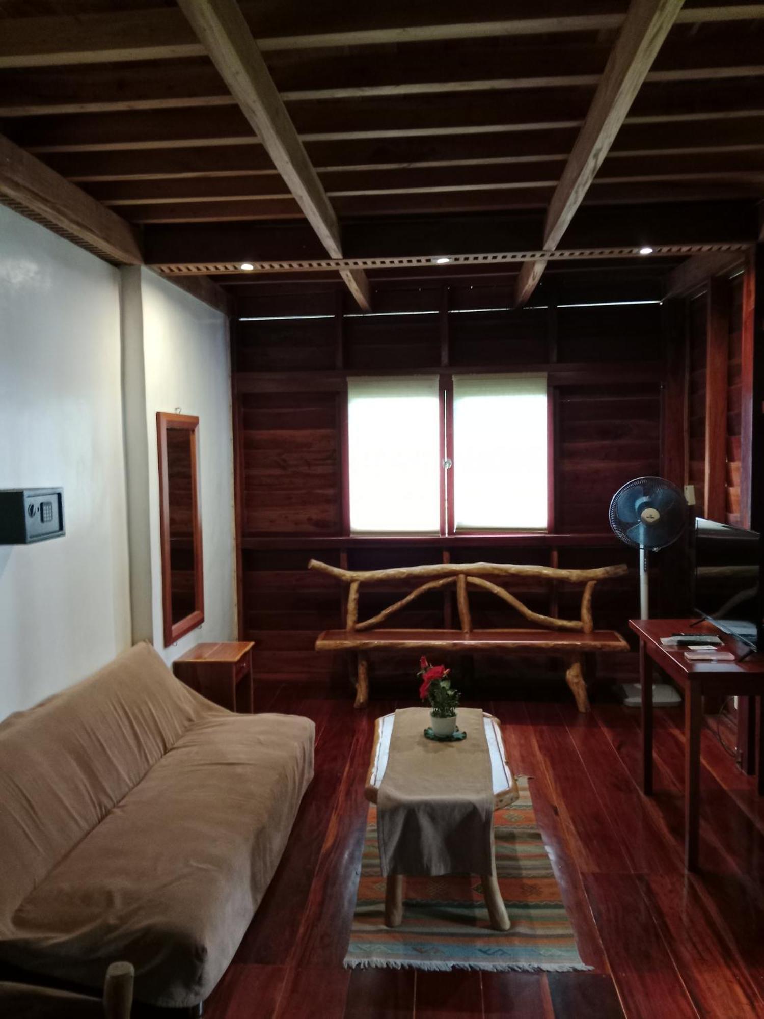 Pahiluna Guesthouse Panglao Dış mekan fotoğraf